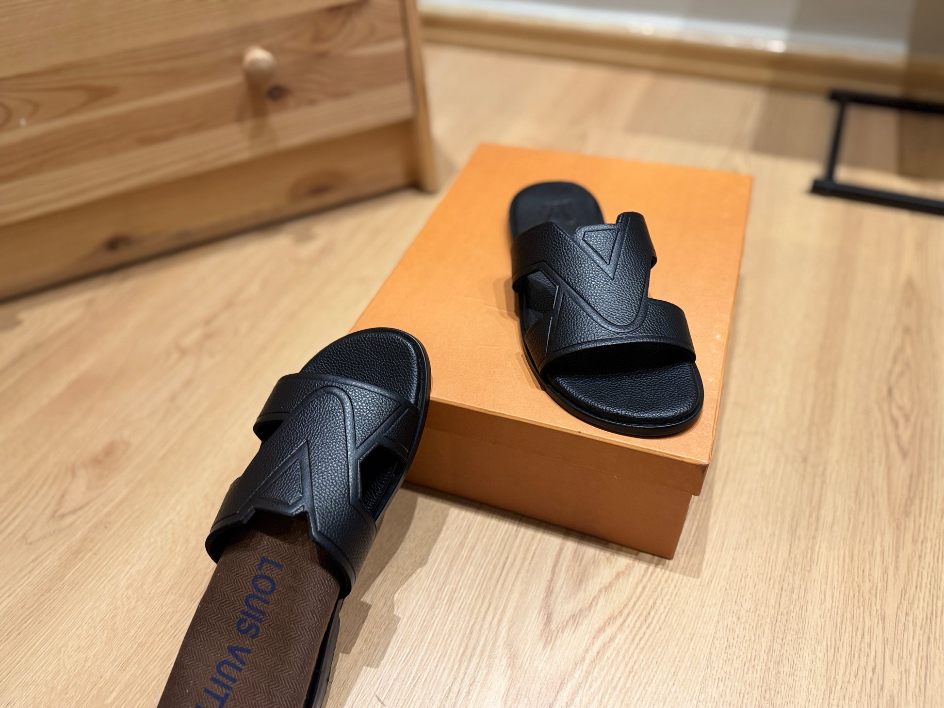 Mule LV Oasis NOIR
