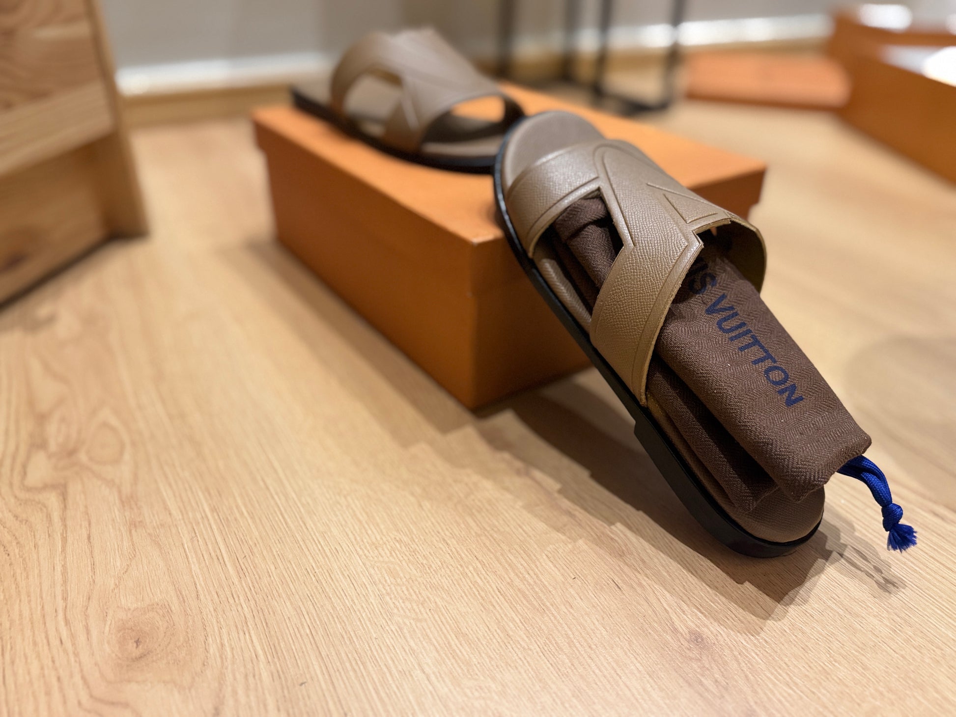 Mule LV Oasis Beige